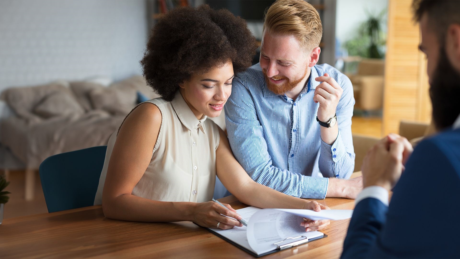 Oracle to AWS Postgres Migration for a Leading Secondary Mortgage Firm