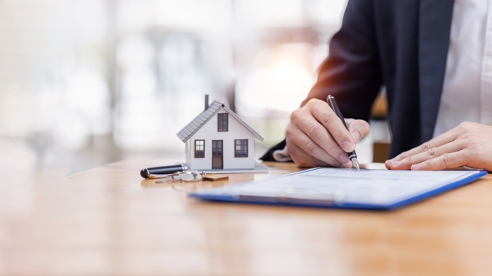 Remote Mortgage Origination Support with Compliance-first Delivery