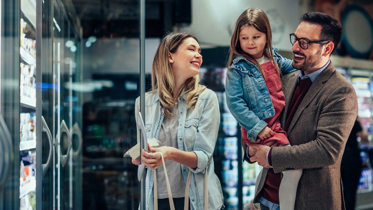 Keeping Cool in Retail: Smart Energy Management for Efficient Stores