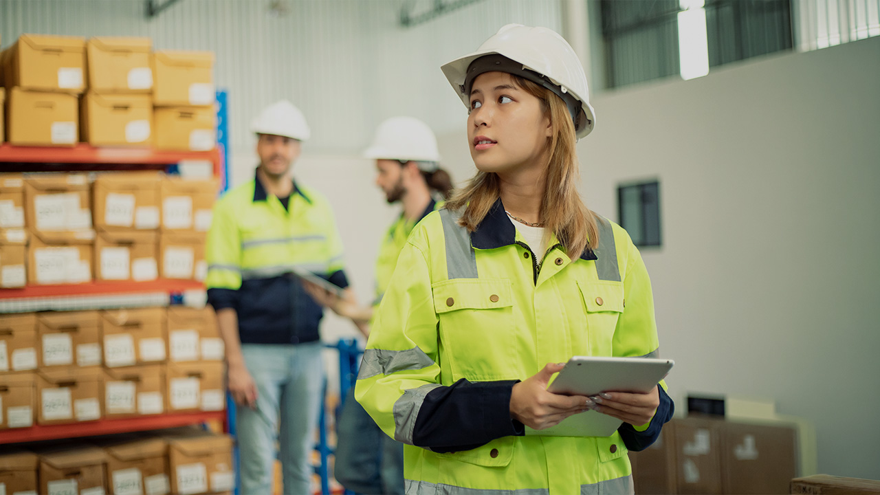 How Smart Manufacturing Solutions Drive Operational Efficiency in 2026