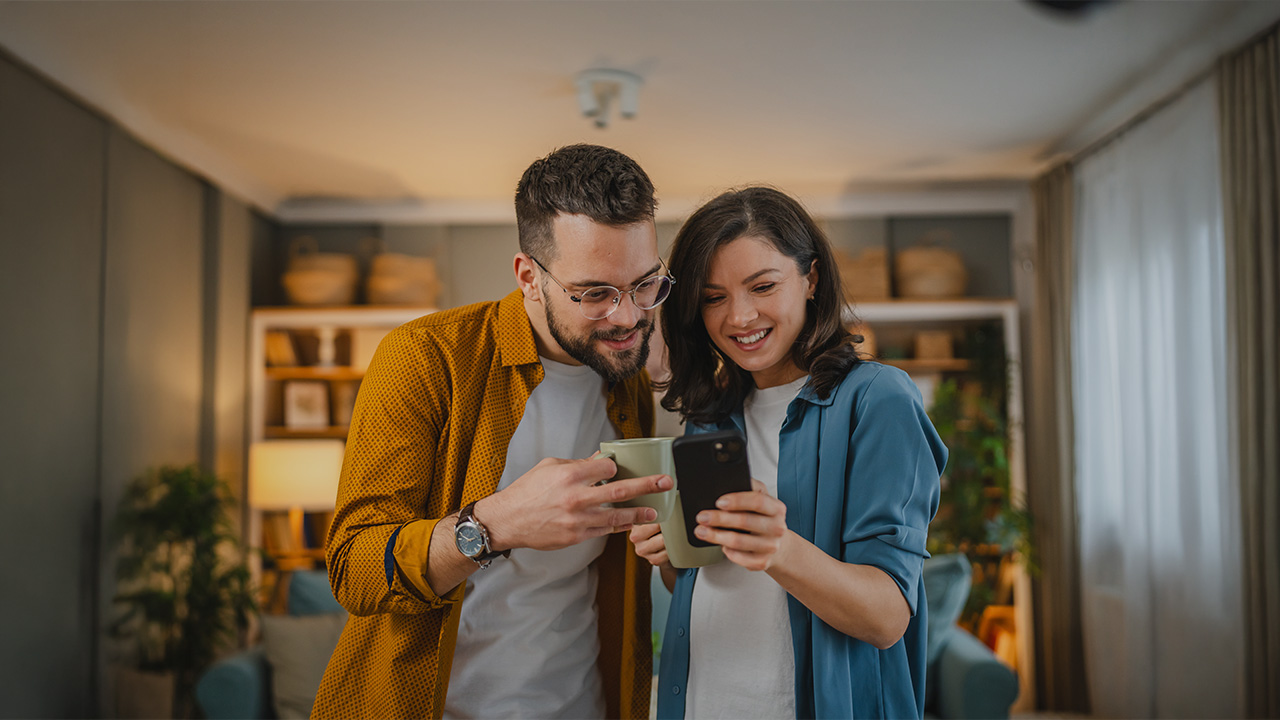 Omnichannel Retail Technology: Trends, Tools & Strategies