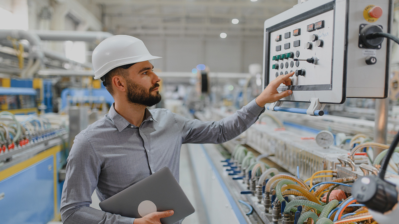 Predictive Maintenance in Manufacturing: Reduce Downtime & Costs